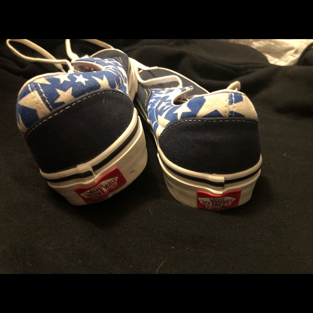 Vans - Picture 4 of 4